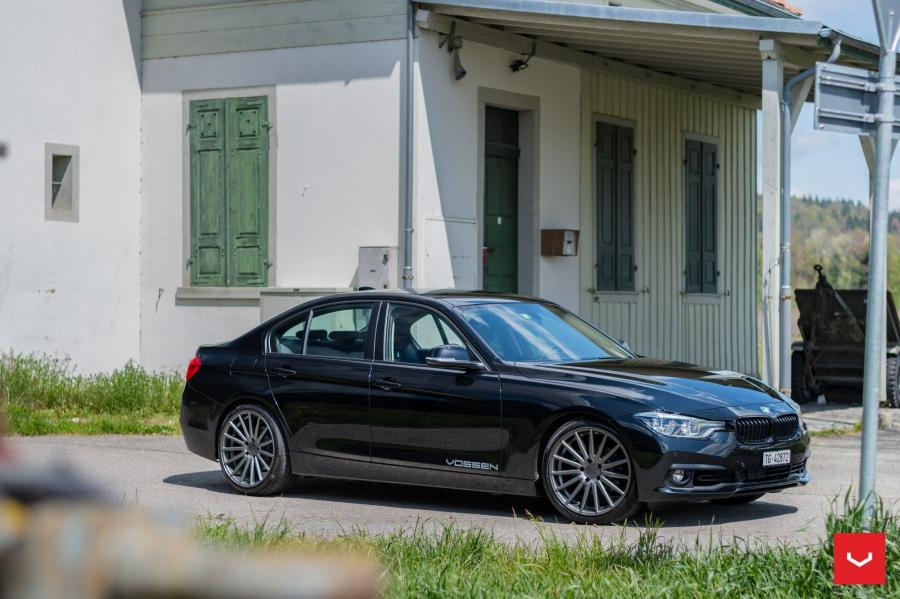  BMW 3-Series Sedan on Vossen Wheels (VFS2) 2017 года  (фото 15 из 25)